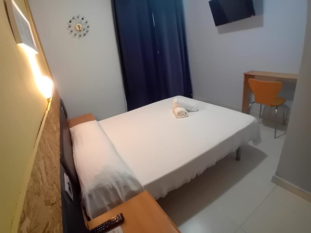 Hotel Sant Jordi Segur de Calafell Buitenkant foto