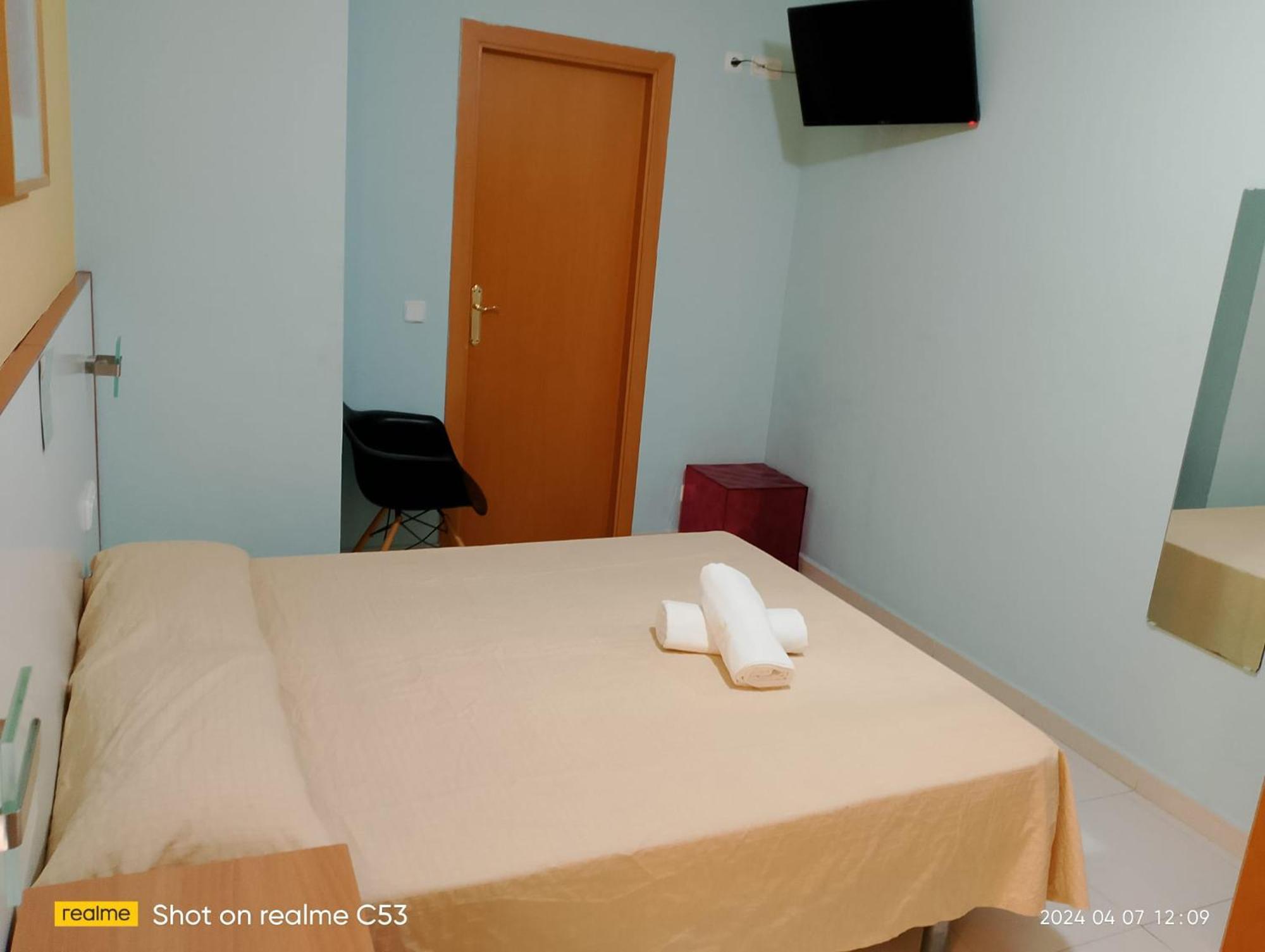 Hotel Sant Jordi Segur de Calafell Buitenkant foto