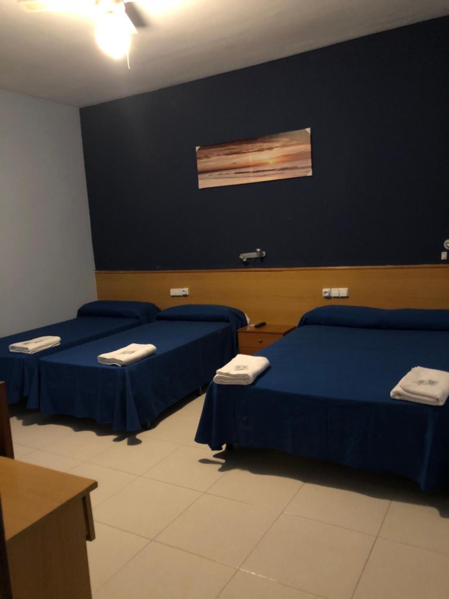 Hotel Sant Jordi Segur de Calafell Buitenkant foto