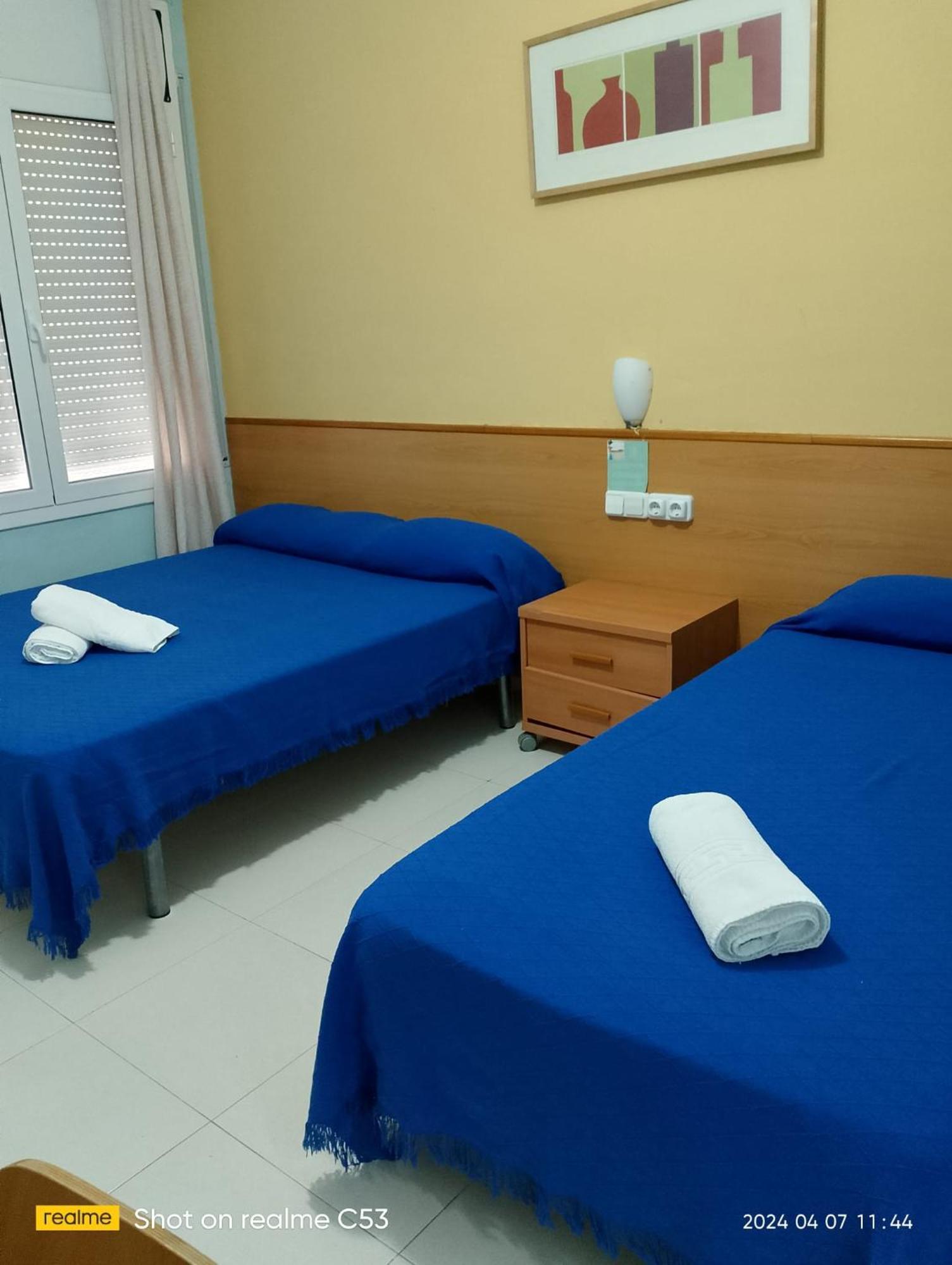 Hotel Sant Jordi Segur de Calafell Buitenkant foto