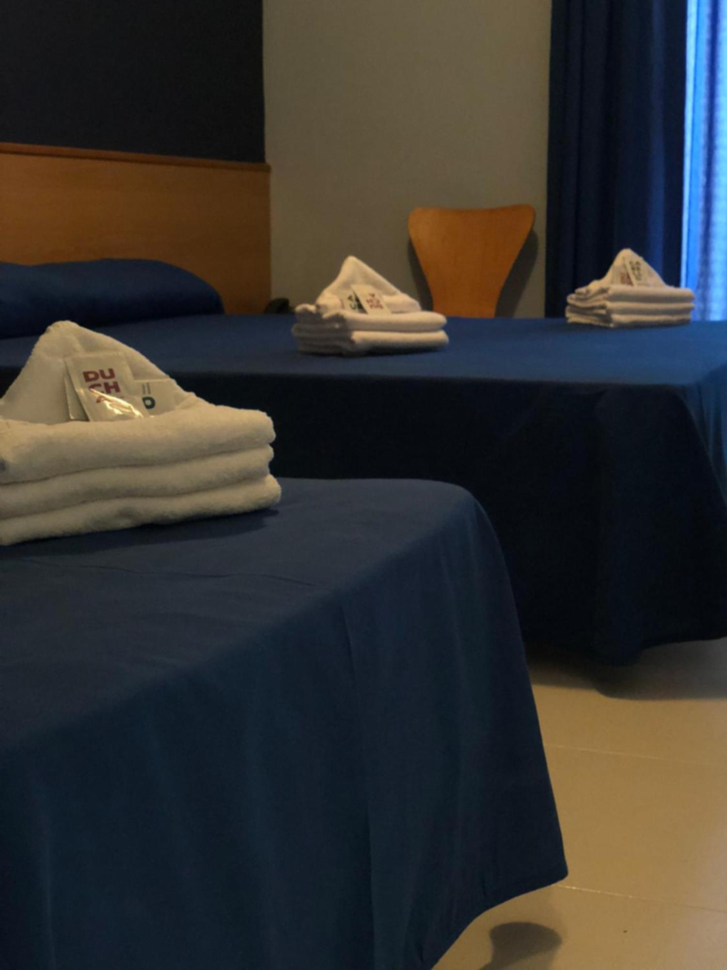 Hotel Sant Jordi Segur de Calafell Buitenkant foto
