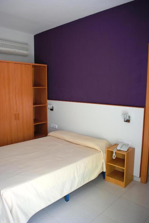 Hotel Sant Jordi Segur de Calafell Buitenkant foto