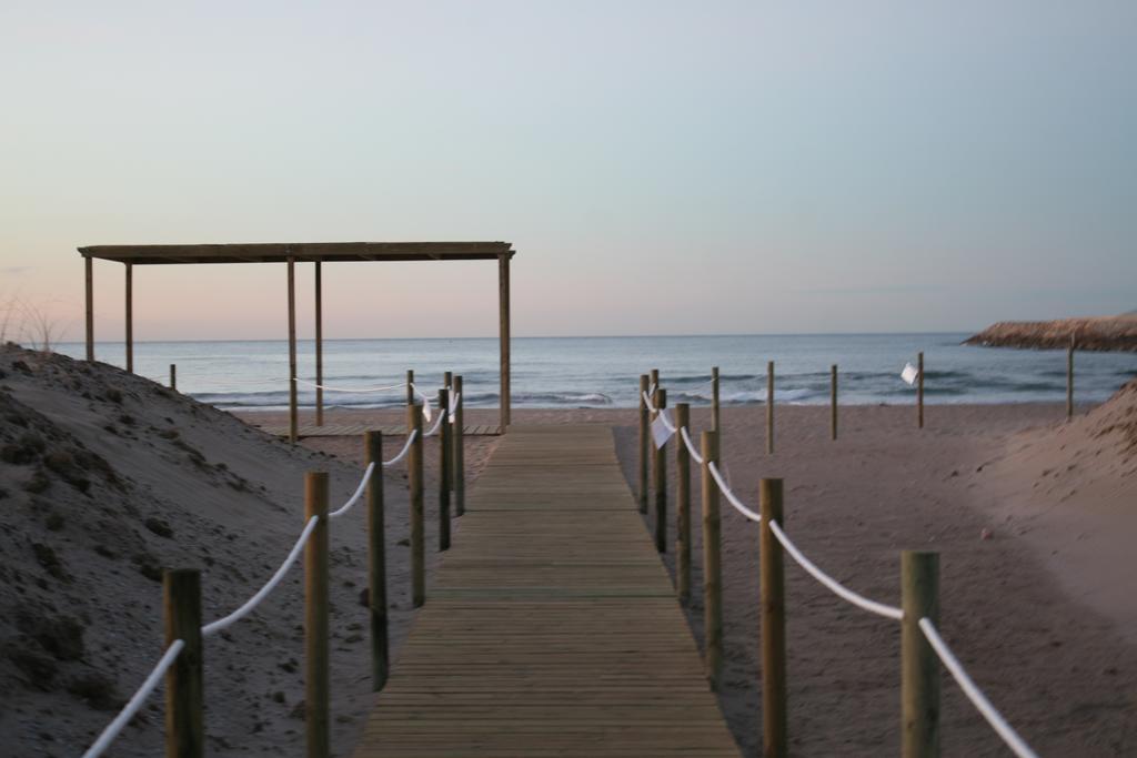 Hotel Sant Jordi Segur de Calafell Buitenkant foto